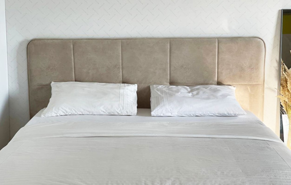 Кровать Грета 1600*2000 с основанием Песок алькантара велюр